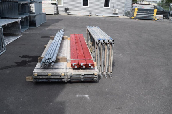 Gebrauchtes Giebelgerüst 8,50 m x 8,00 m