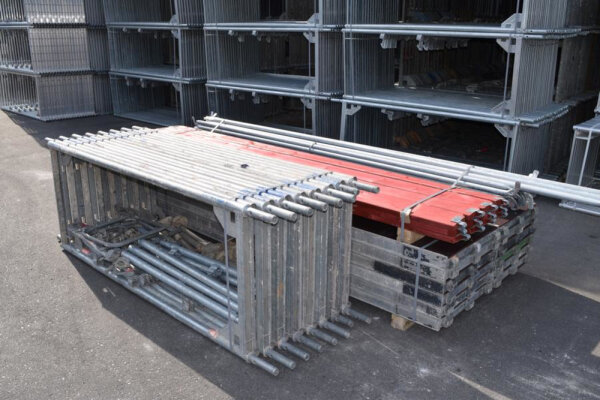 Arbeitsgerüst aus Aluminium gebraucht 51 m²
