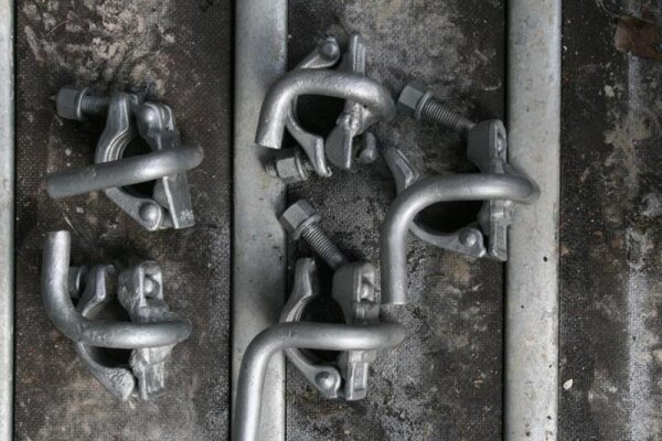 Halbkupplung mit Haken in Verbindung mit Rohr 48,3 mm