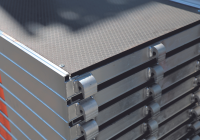 135,70 m² neues Dachfanggerüst mit Alu-Robustböden