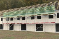 141,83  m² neues Dachfanggerüst mit Alu-Robustböden