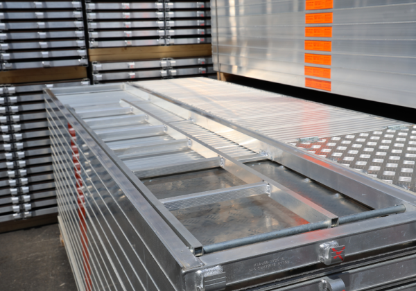 245,18 m&sup2; neues Stahlger&uuml;st mit Vollalub&ouml;den