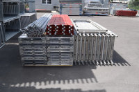 130,16 m² gebrauchtes Stahlgerüst mit gebrauchten Aluböden